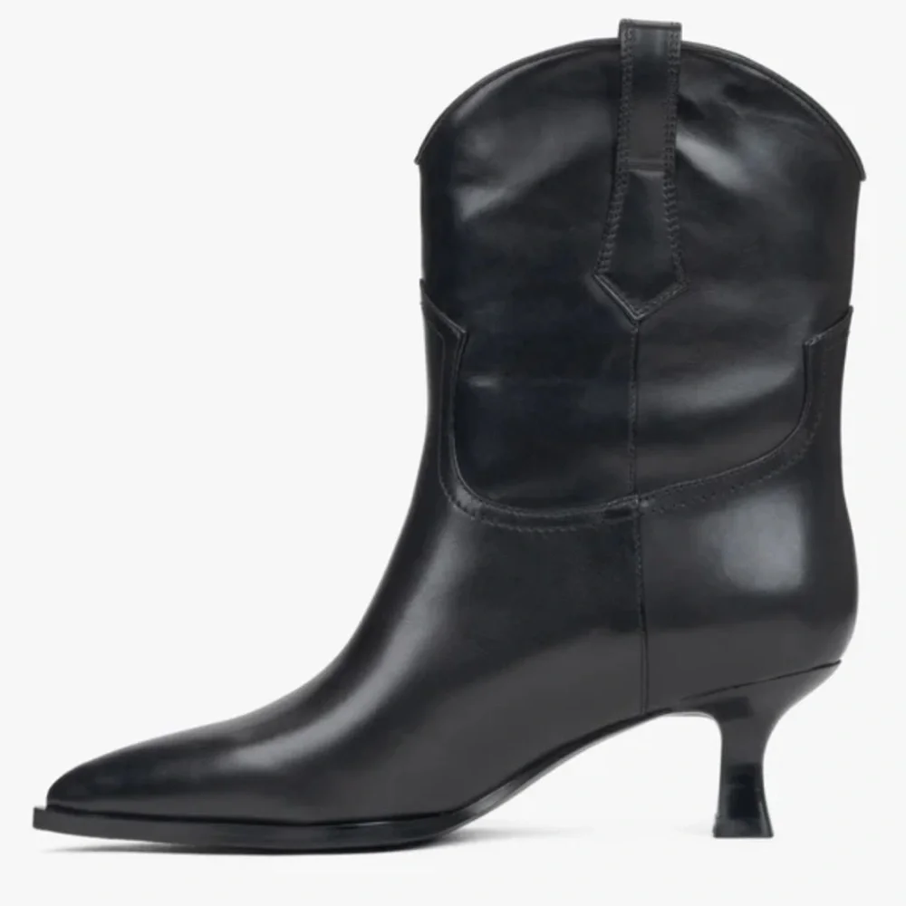 Steven New York black pointed kitten heel booties new without box